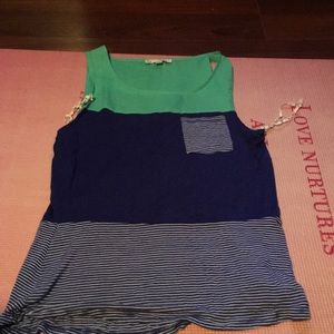 It Girl sleeveless summer shirt